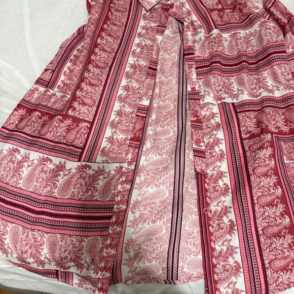 Button Up Top - Picture 3 of 3